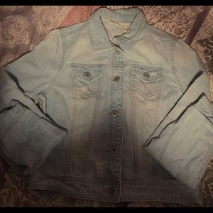 Light jean Jacket with rips